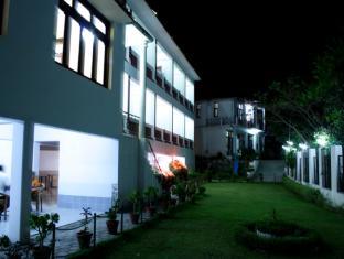 Hotel Maya Regency Bhīm Tāl מראה חיצוני תמונה
